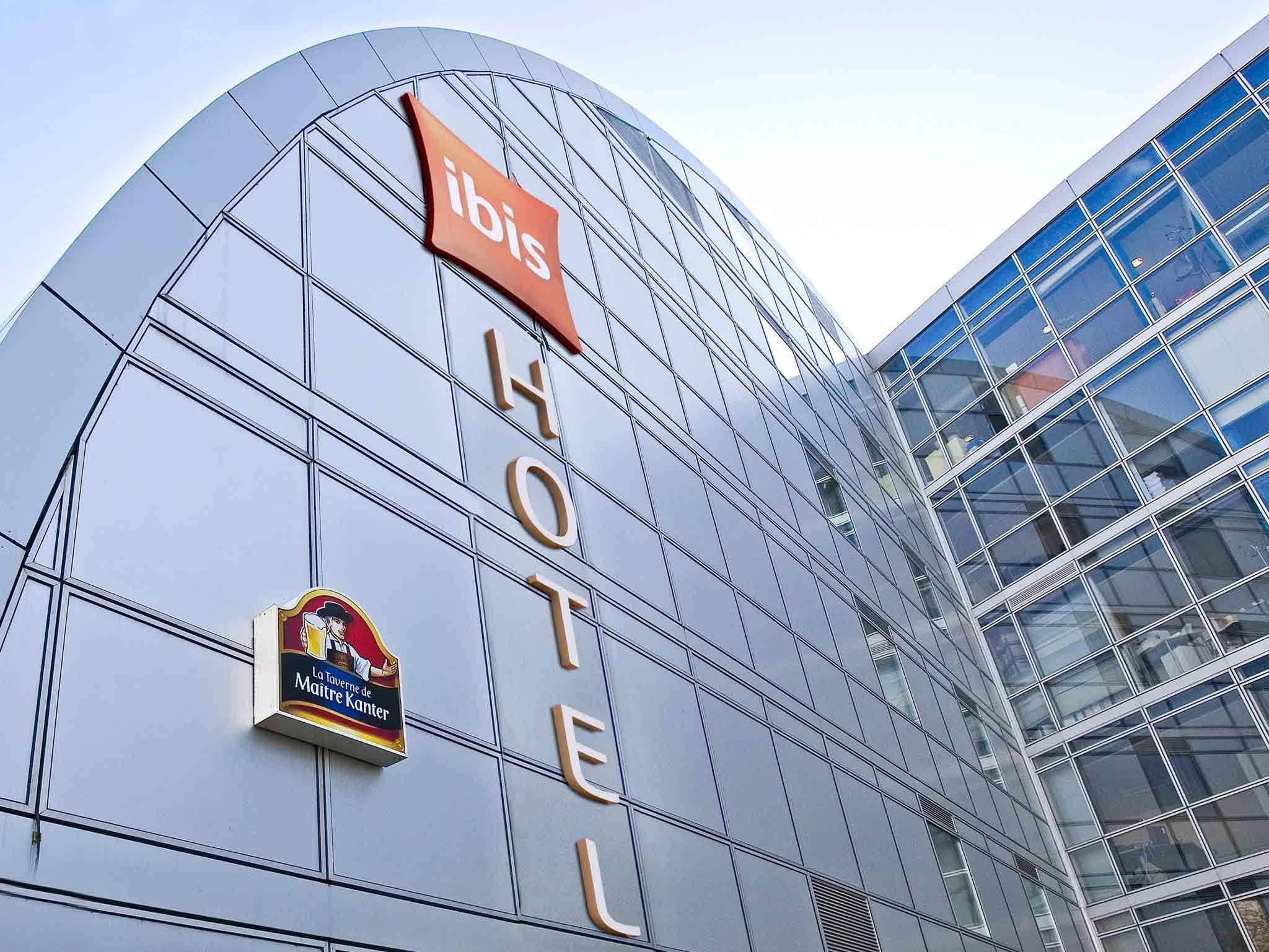 Ibis Besancon Centre La City Bagian luar foto